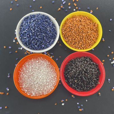 Enjeksiyon şeklinde kalınlaştırılmış uzatma ayakkabı tabanları ve telefon kılıfları için özel renk eşleştirme TPU