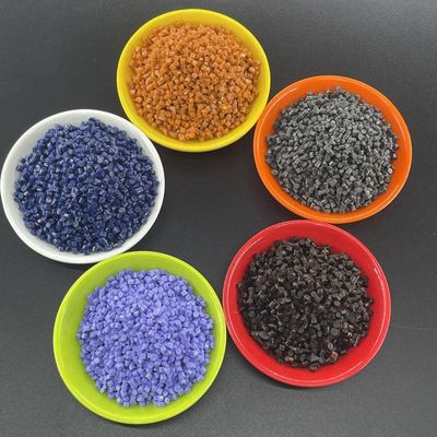 Shore A 60-95 Esnek TPU Renk Eşleşen Pellets Mükemmel aşınma direnci ile