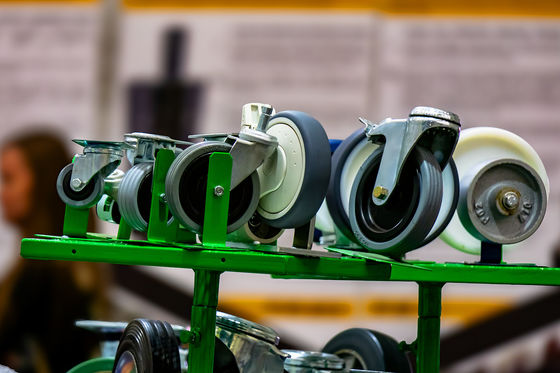 Castor Quay Tekerlek Kaplama Ham Madde Fiber TPU İyi Sertlik Hidrolitik Direnç Kimyasal Direnç Süper Aşınma Malzemesi