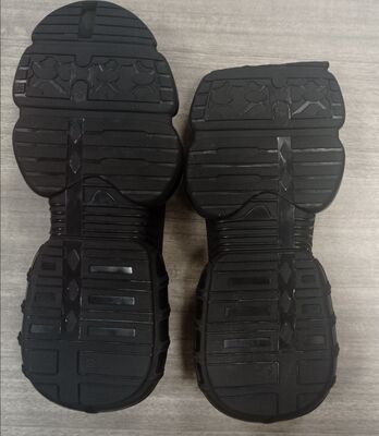 Gündelik kalıplama ürünleri için yumuşak, toksik olmayan, çevre dostu, ham madde olan TPE peletleri